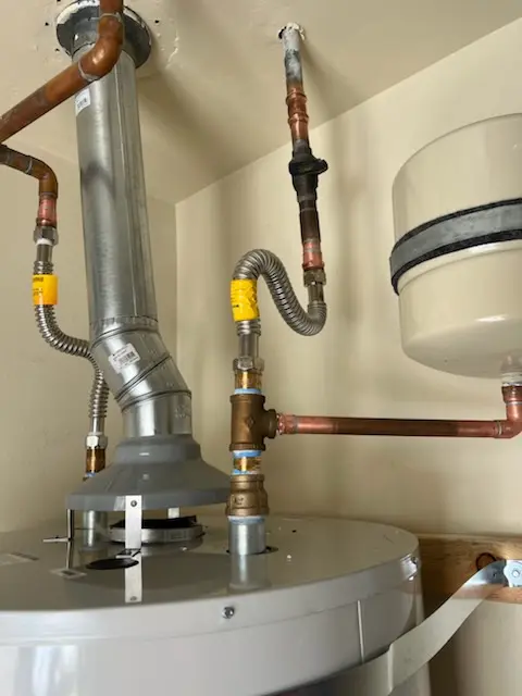 Water heater installation and plumbing repair in Knights Crossing